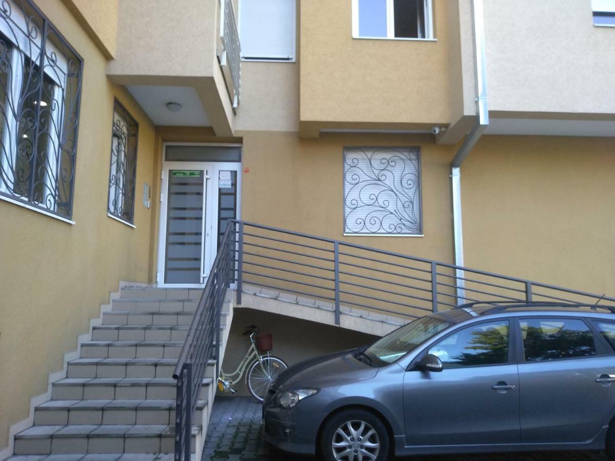 Apartman Marina Sa Garazom Novi Sad Luaran gambar