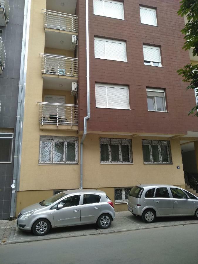 Apartman Marina Sa Garazom Novi Sad Luaran gambar